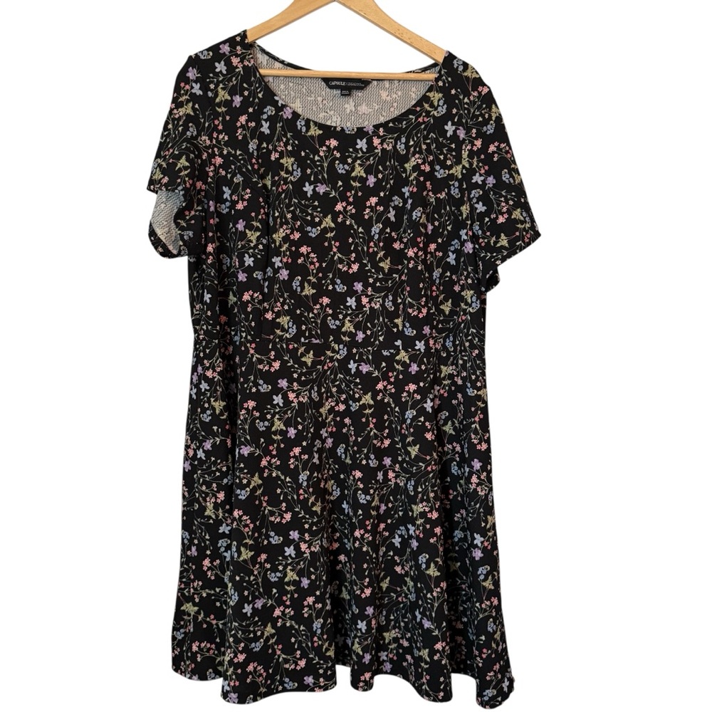 Capsule Black Floral Short Sleeve Above Knee Dress Romantic Whimsical  Size 22